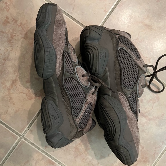 Yeezy 500 'Granite' - Picture 4 of 5